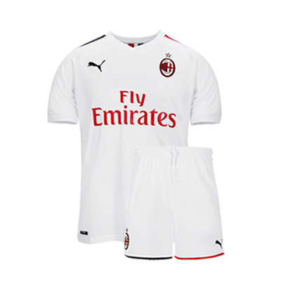 Íþróttatreyjur & -búningar